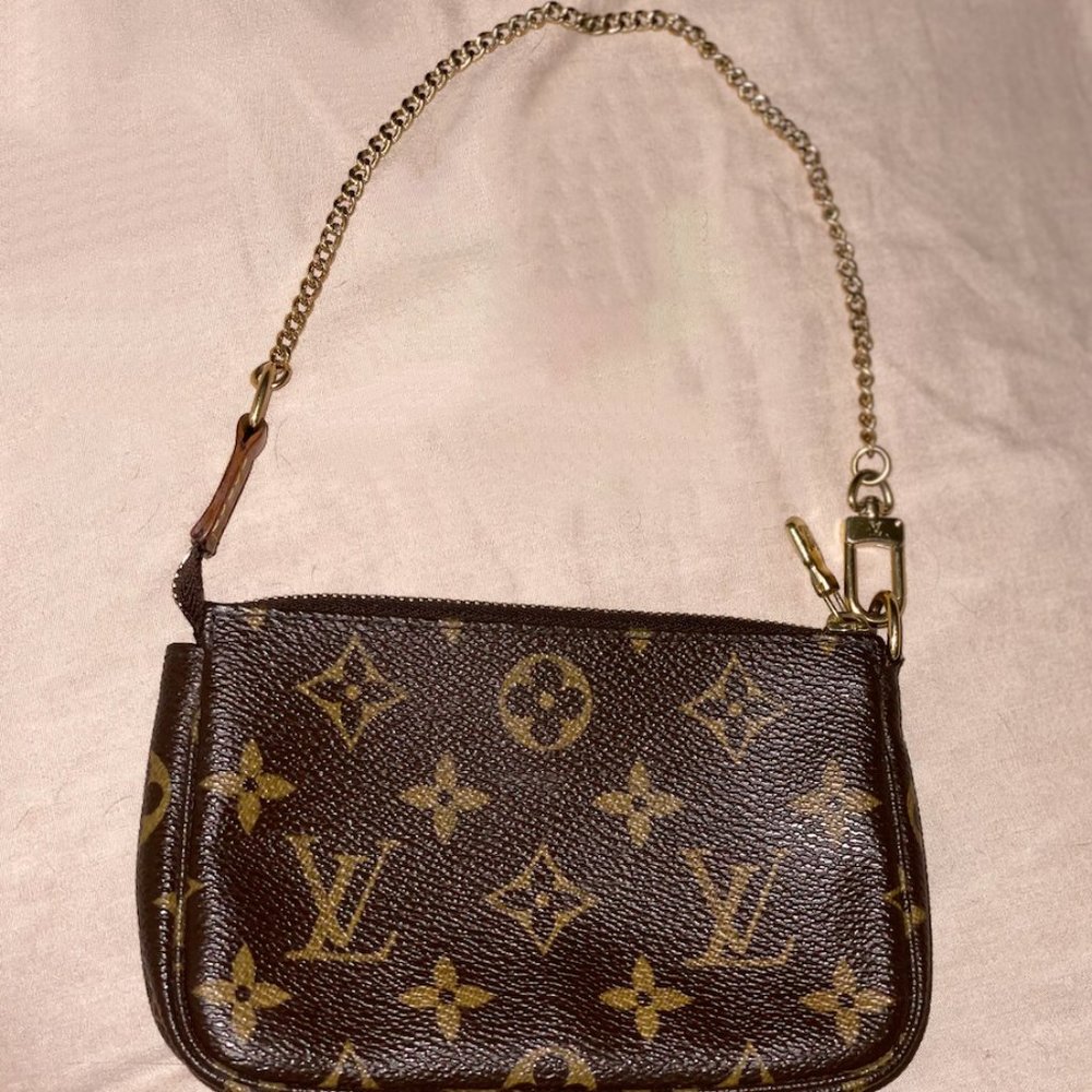 AUTHENTIC Mini Pochette Accessories